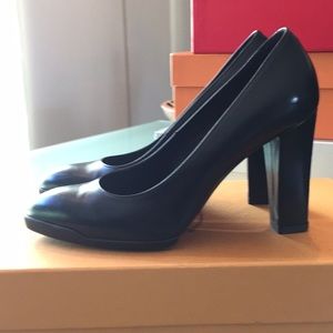 Tod's Shoes - Tod’s black leather pumps Tod's Shoes - Tod’s black leather pumps
